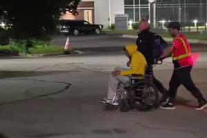 哈里伯顿虽然被推着走，但是受到了雷霆所有球迷的尊重…...